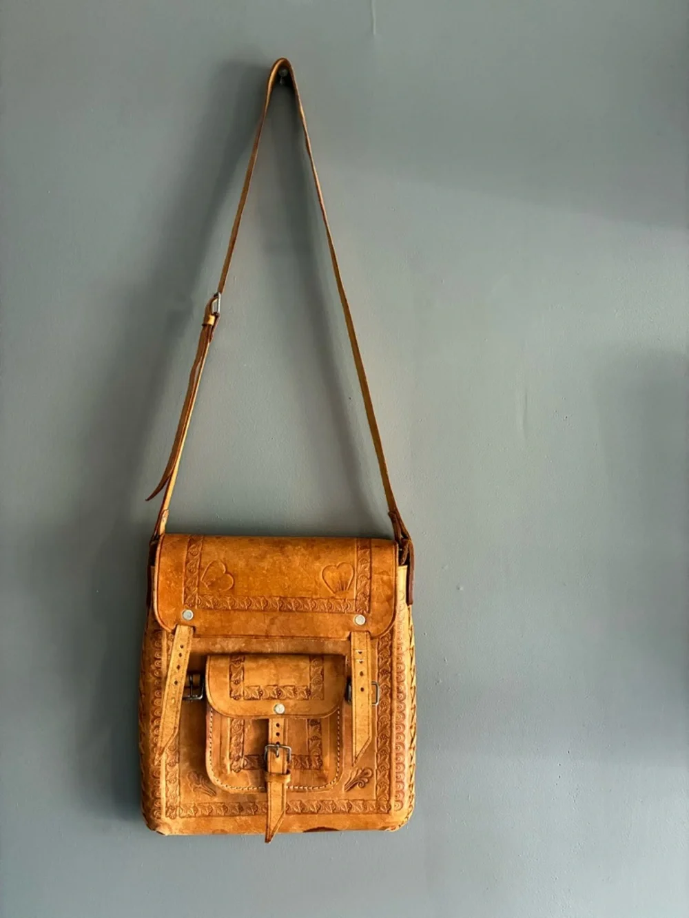 Vintage Embossed  Distressed Leather Western Hippie Bohemian Bag